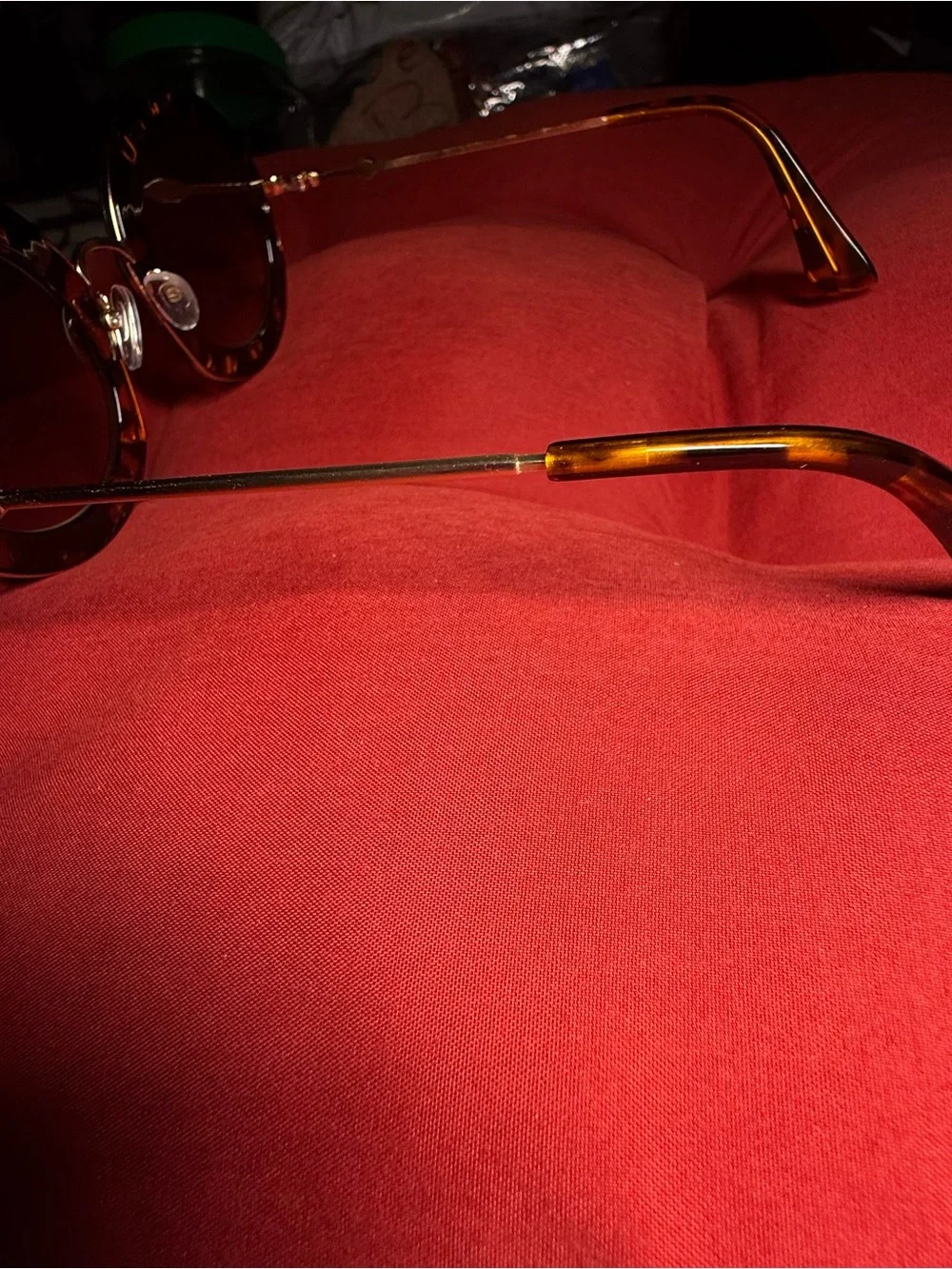 Designer Tortoiseshell Round Sunglasses with Brown Gradient Lenses